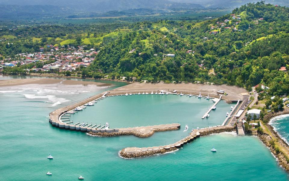 Quepos, Costa Rica. AS 500 breakwater