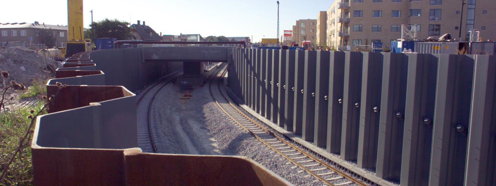 Impervious steel sheet pile walls