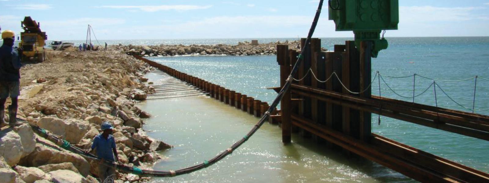 Main curtain implementation, Porto Amboim, Angola